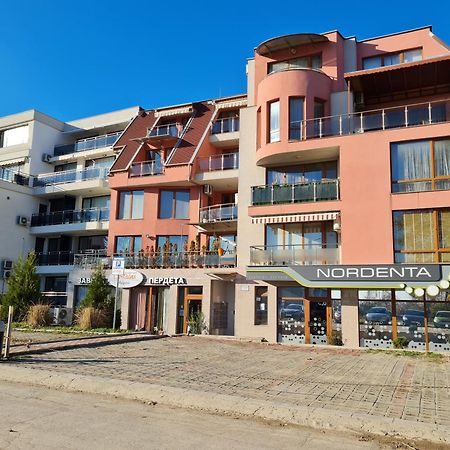 Black Sea Brееze Apartment Varna Ngoại thất bức ảnh